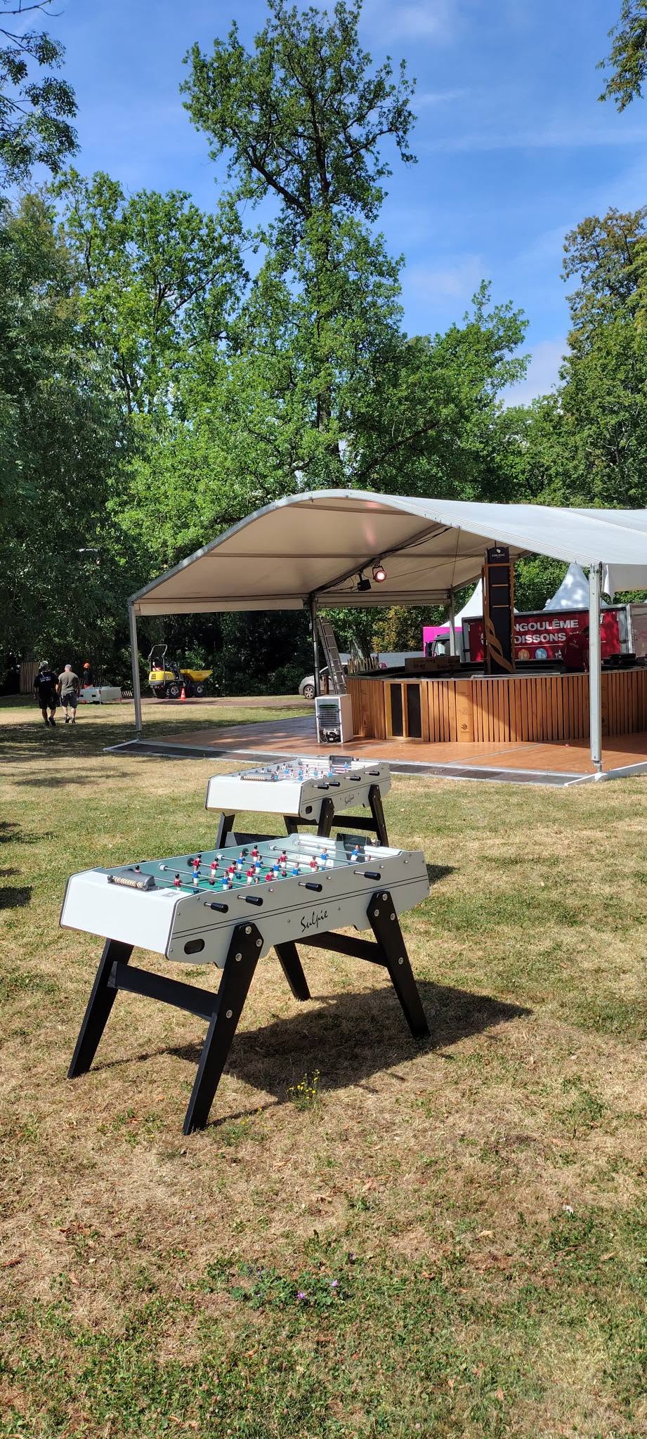 Baby-foot d'extérieur Sulpie installé au Jardin Public de Cognac